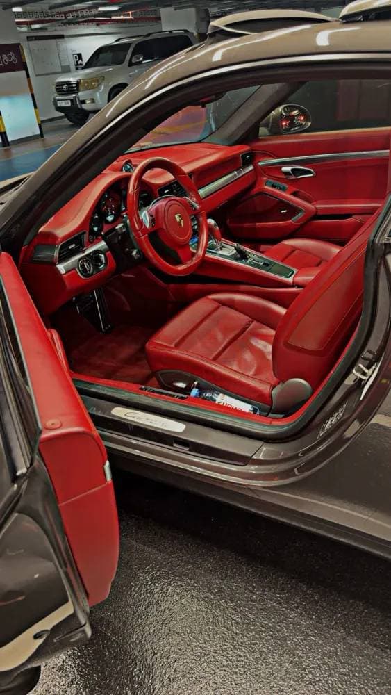 2015 Porsche 911 thumbnail 3