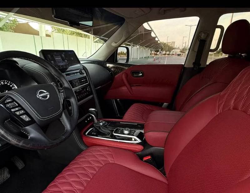 2014 Nissan Patrol thumbnail 3