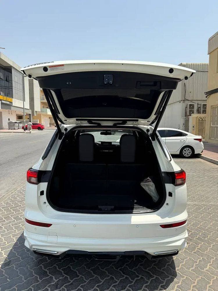 2024 Mitsubishi Outlander thumbnail 3