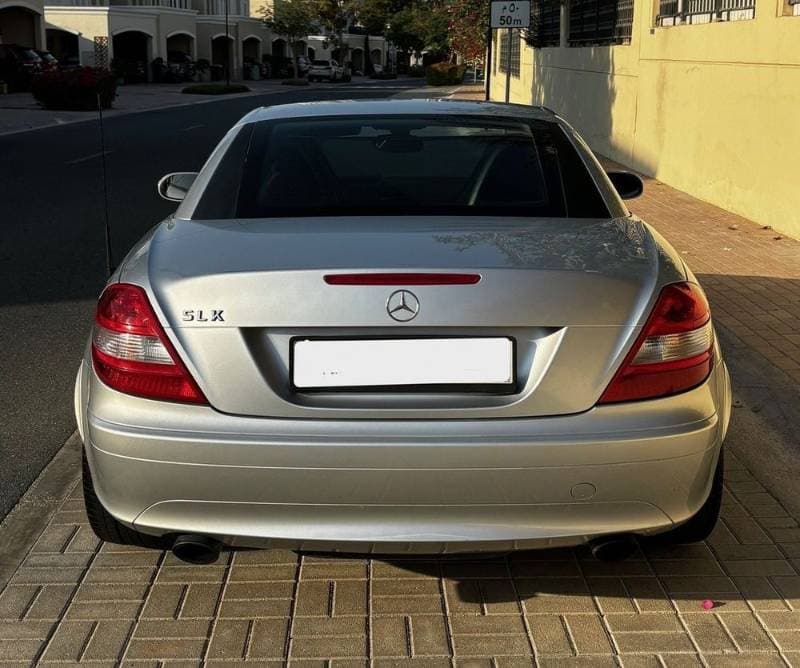 2004 Mercedes-Benz SLK-Class thumbnail 3