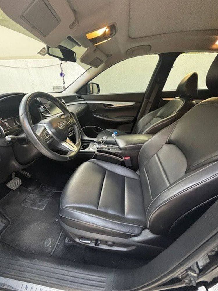 2021 Infiniti QX50 thumbnail 2