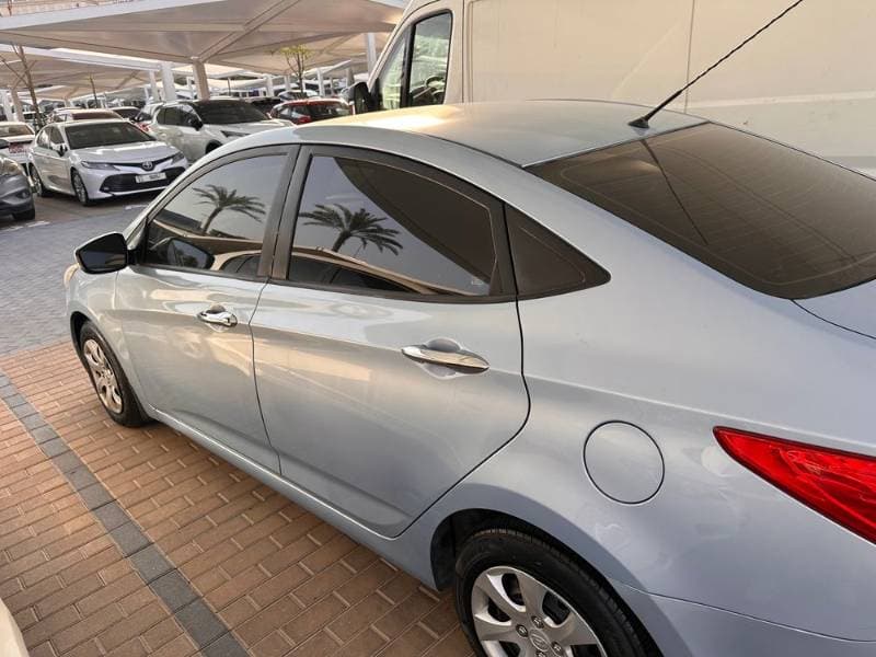 2014 Hyundai Accent thumbnail 2