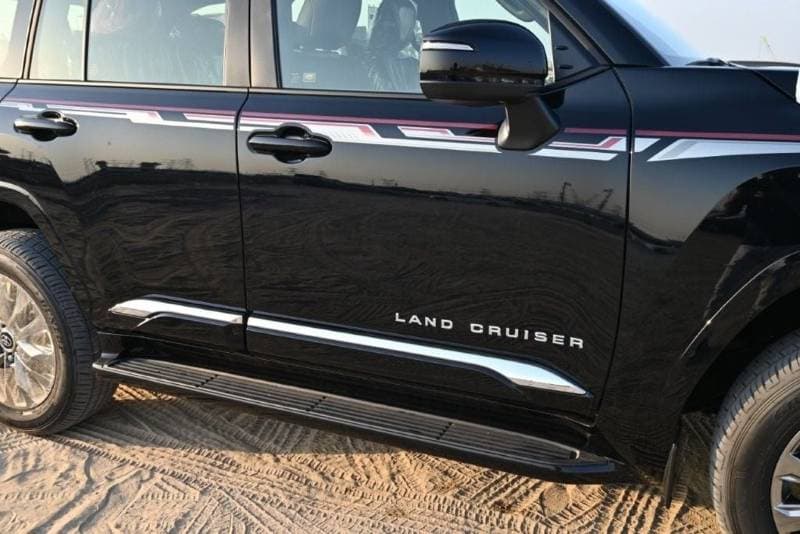 2026 Toyota Land Cruiser GXR thumbnail 7