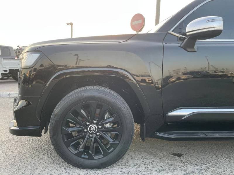 2026 Toyota Land Cruiser VXR thumbnail 7