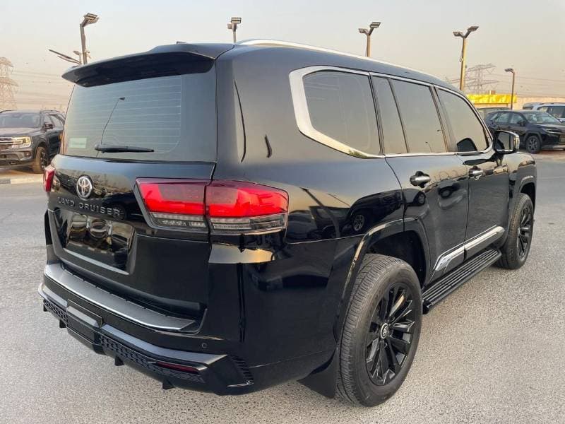2026 Toyota Land Cruiser VXR thumbnail 8