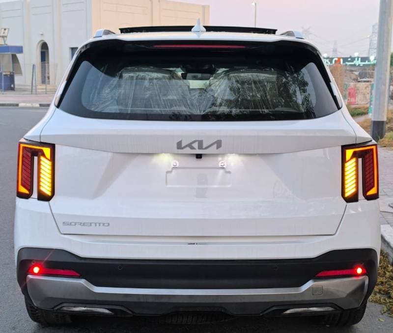 2027 Kia Sorento EX thumbnail 5