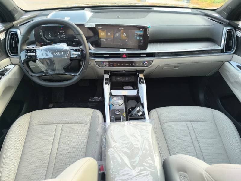 2027 Kia Sorento EX thumbnail 8