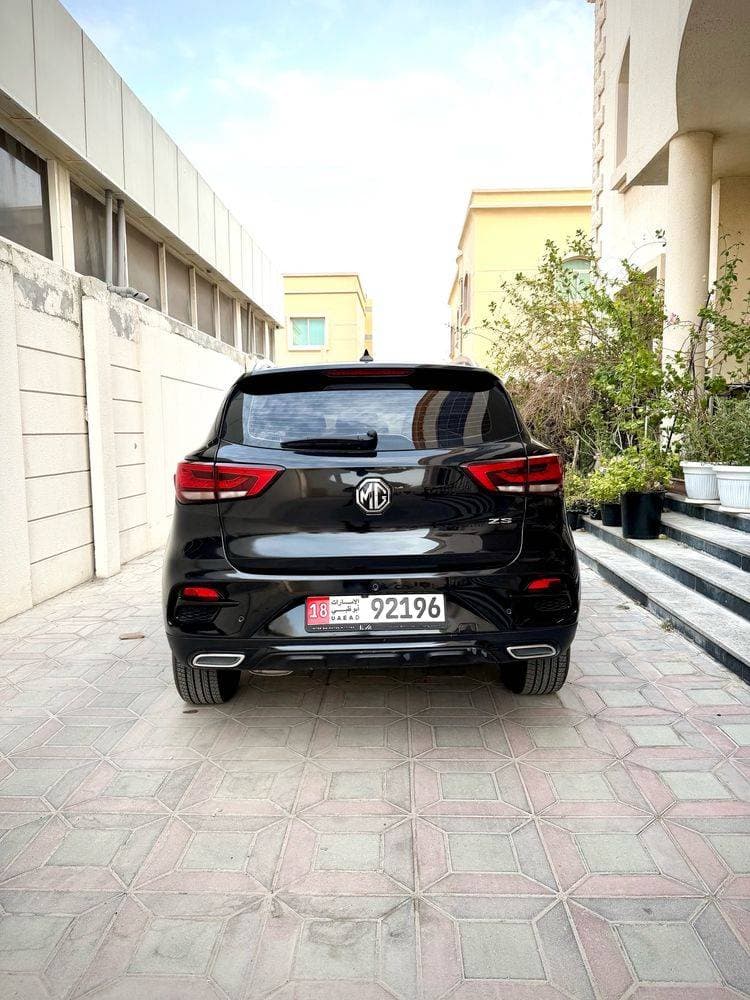 2023 MG ZS thumbnail 3