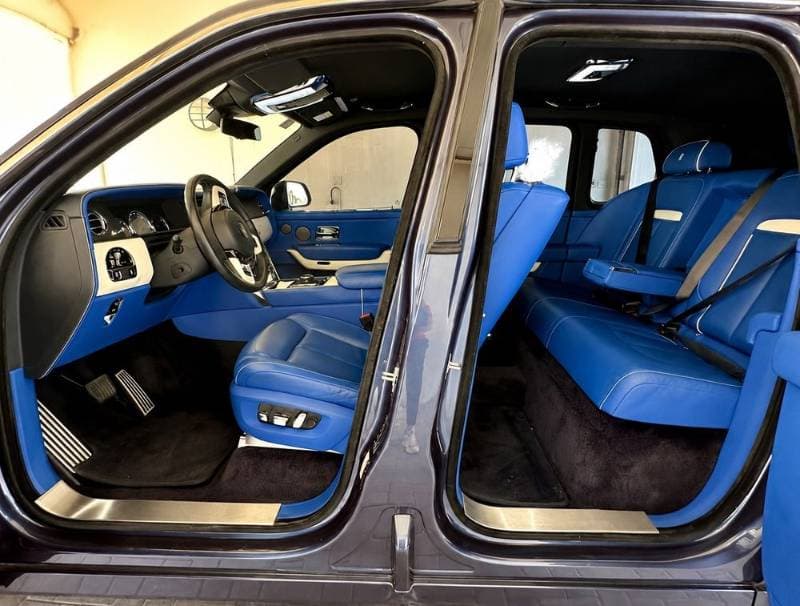 2021 Rolls Royce Cullinan thumbnail 4