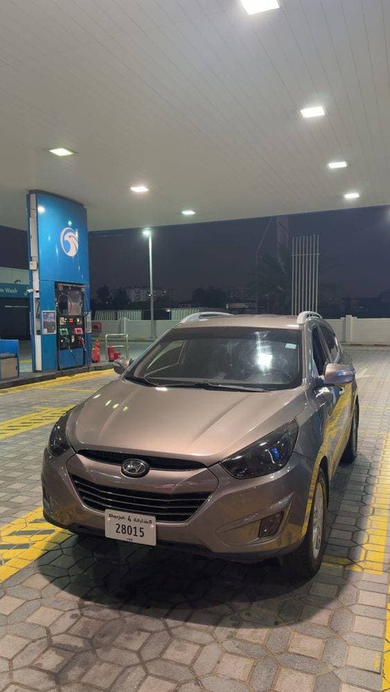 2011 Hyundai Tucson thumbnail 4