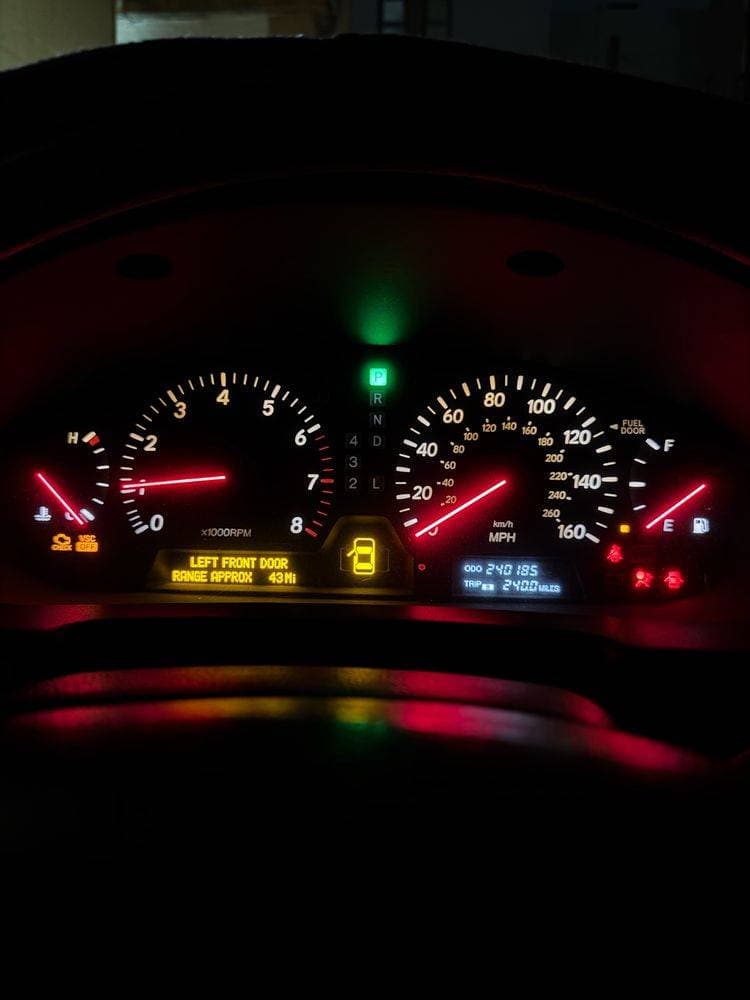 2002 Lexus LS 430 thumbnail 4