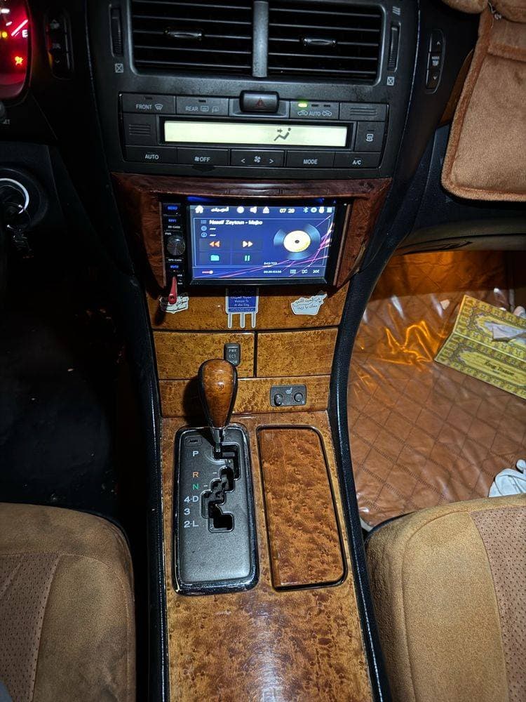 2002 Lexus LS 430 thumbnail 5