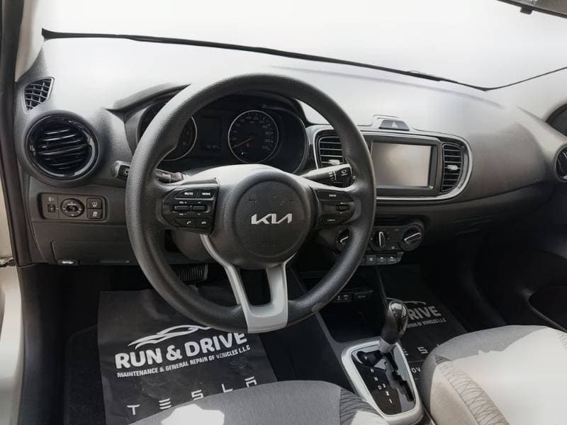 2024 Kia Pegas thumbnail 5