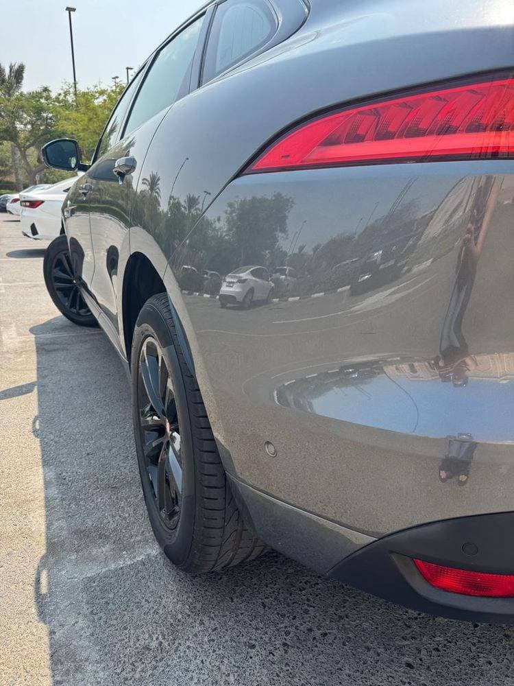 2019 Jaguar F-Pace thumbnail 8