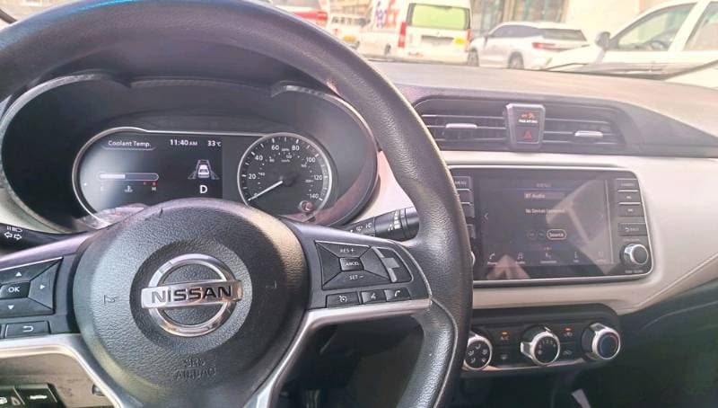 2021 Nissan Versa thumbnail 5