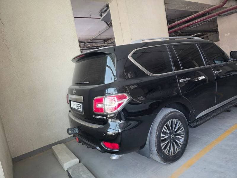 2016 Nissan Patrol thumbnail 4