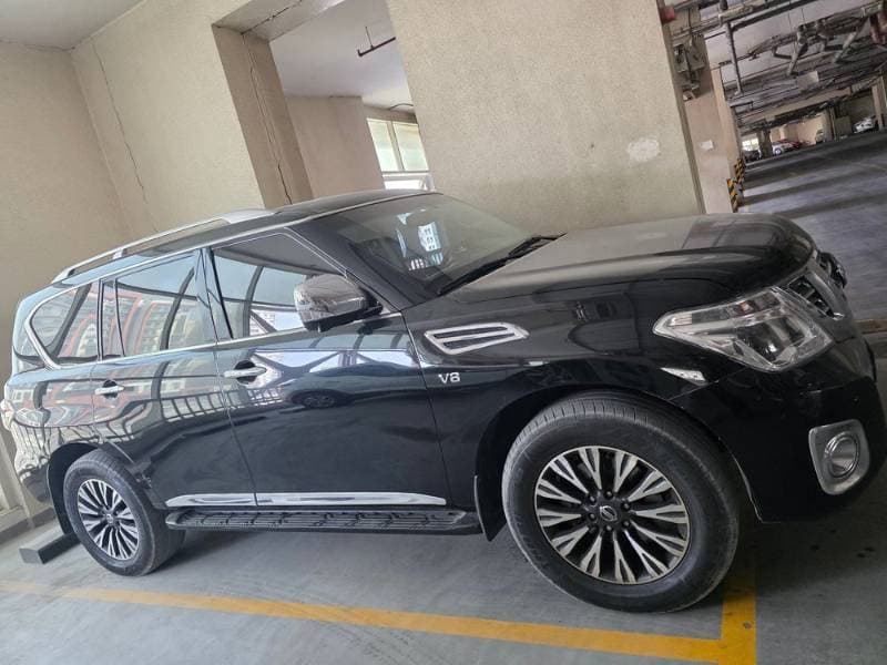 2016 Nissan Patrol thumbnail 5