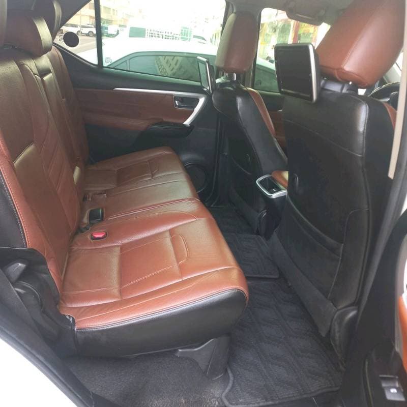 2017 Toyota Fortuner thumbnail 5