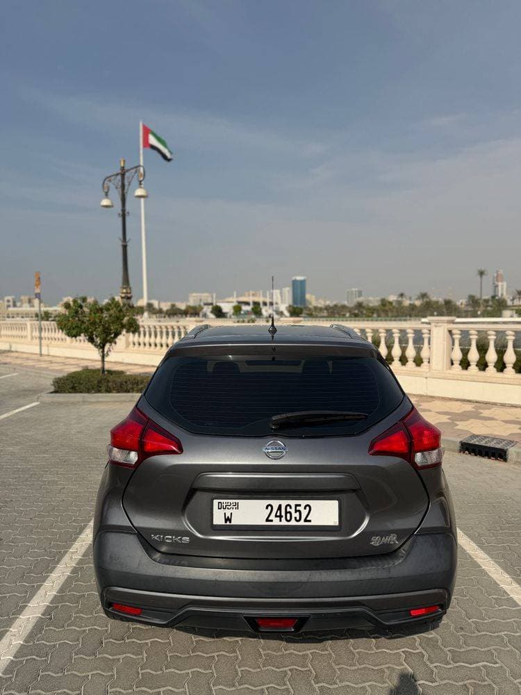 2018 Nissan Kicks thumbnail 4