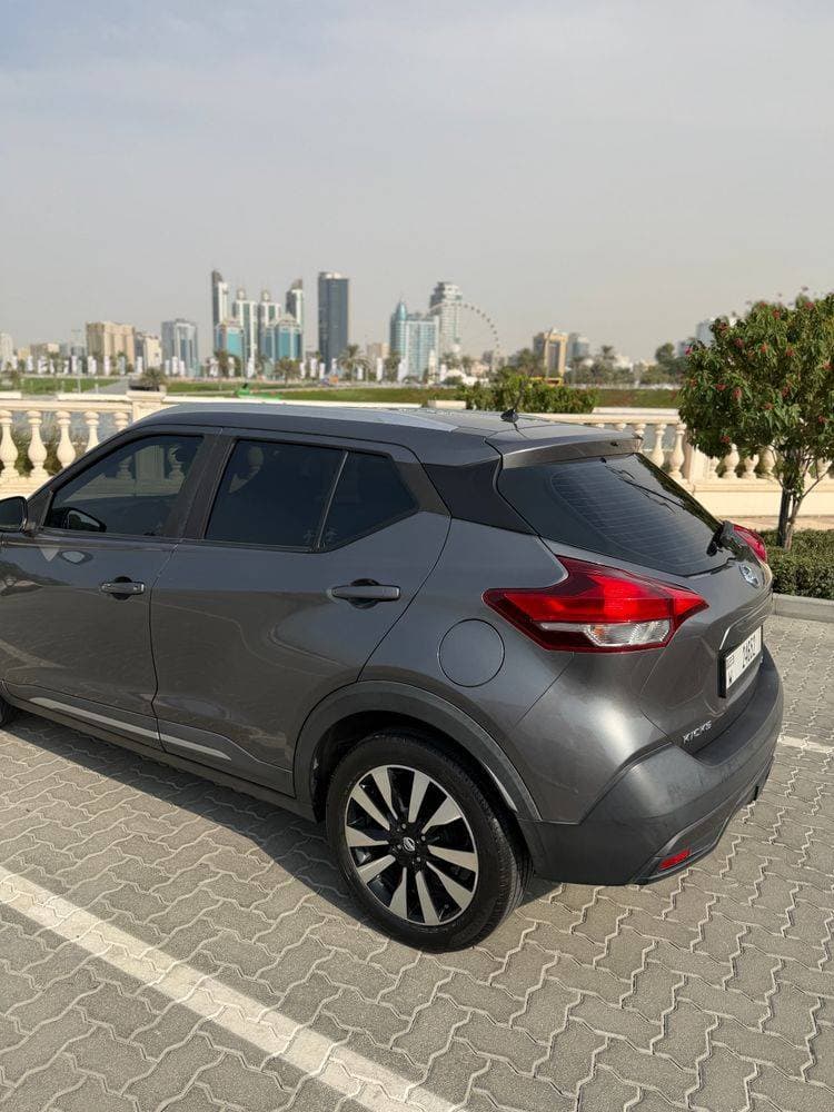 2018 Nissan Kicks thumbnail 3