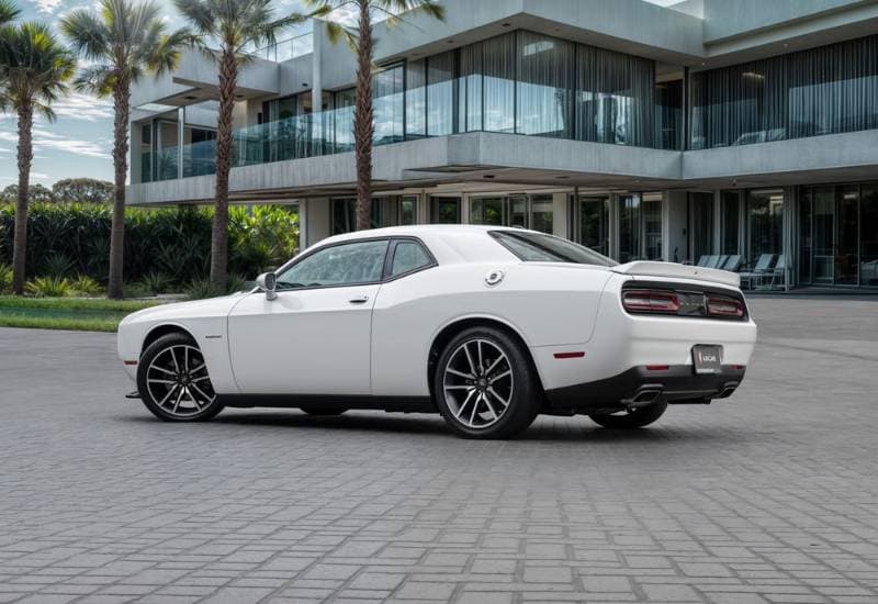 2022 Dodge Challenger thumbnail 3