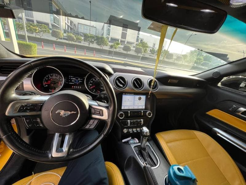 2018 Ford Mustang thumbnail 5