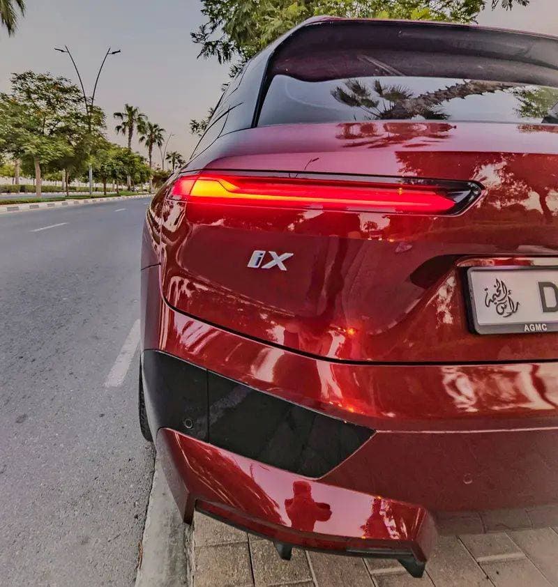 2024 BMW IX thumbnail 3