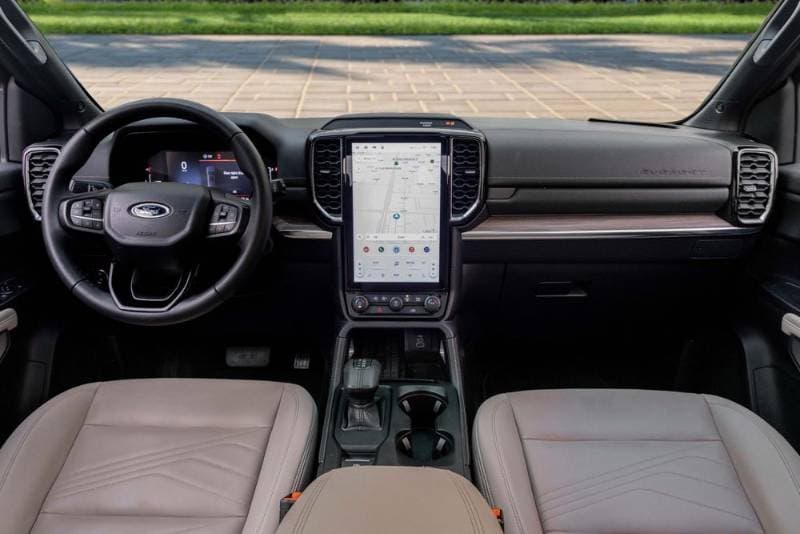 2024 Ford Everest thumbnail 8