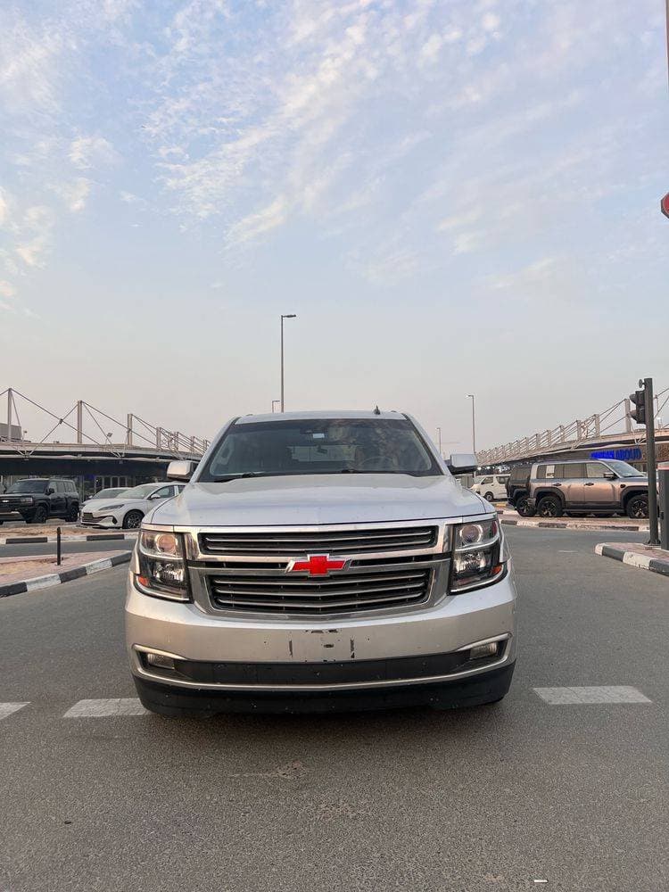 2015 Chevrolet Tahoe thumbnail 3