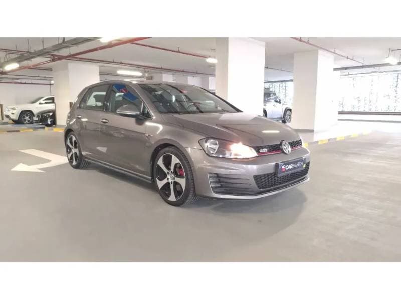 2015 Volkswagen Golf thumbnail 4