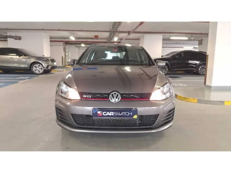 2015 Volkswagen Golf thumbnail 2