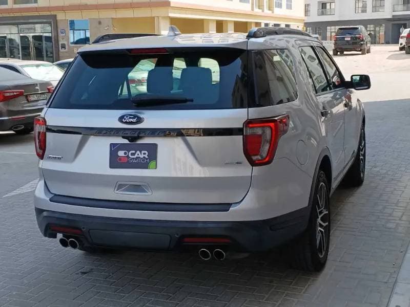 2019 Ford Explorer thumbnail 5