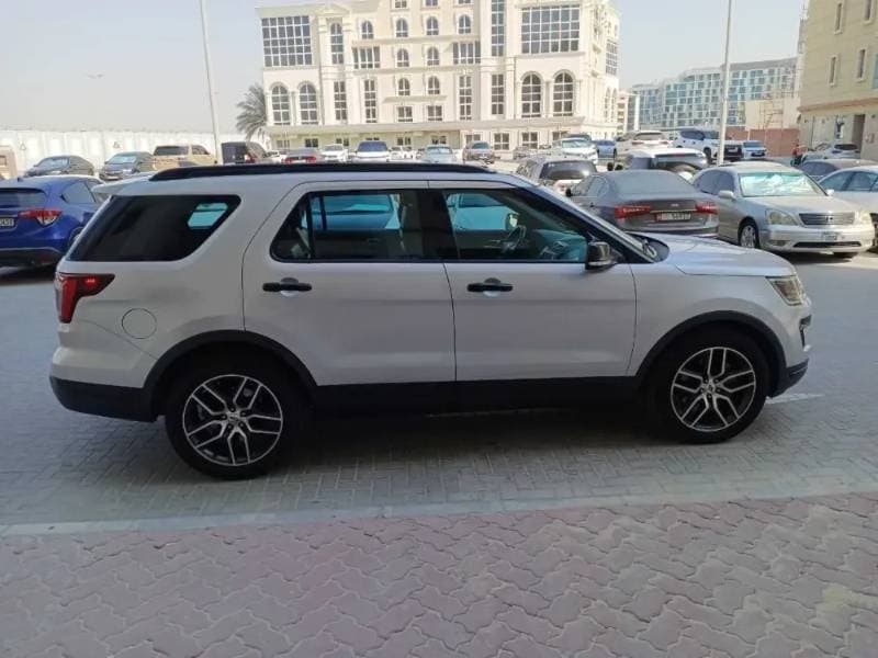 2019 Ford Explorer thumbnail 8