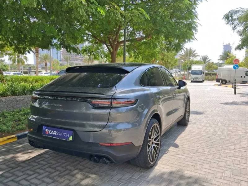 2020 Porsche Cayenne thumbnail 5