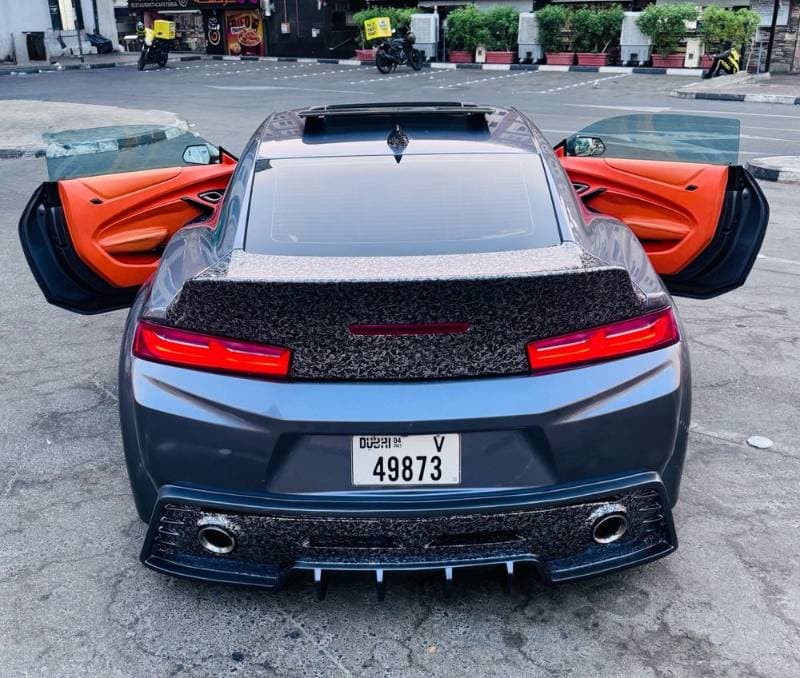 2018 Chevrolet Camaro Coupe thumbnail 3