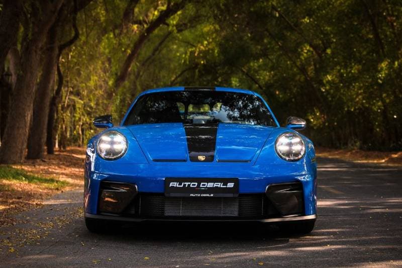 2026 Porsche 911 thumbnail 2