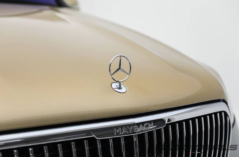 2024 Mercedes-Benz GLS thumbnail 7