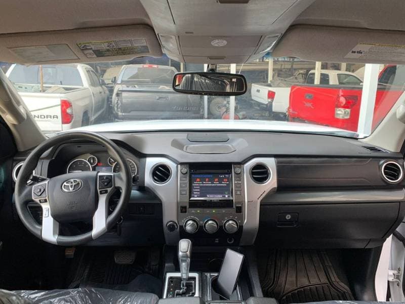 2015 Toyota Tundra thumbnail 5