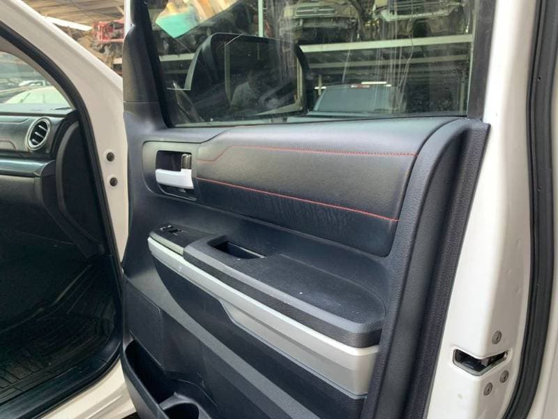 2015 Toyota Tundra thumbnail 7