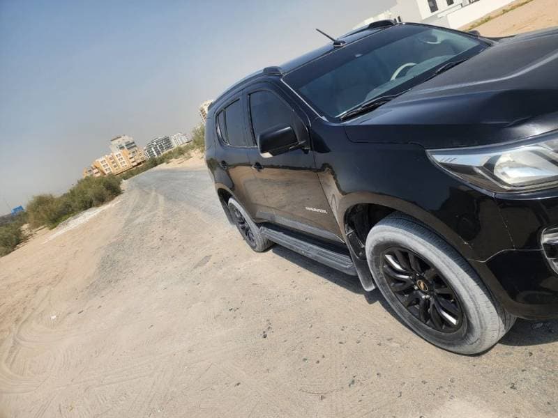 2019 Chevrolet Blazer thumbnail 4