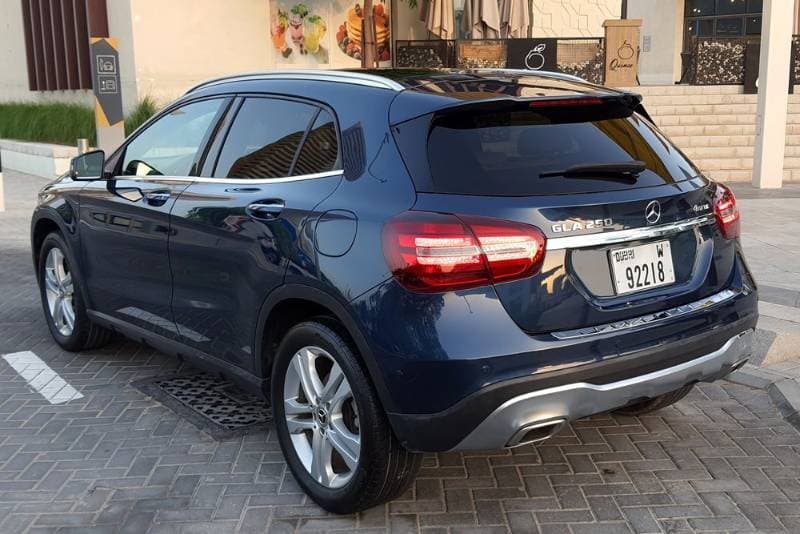 2020 Mercedes-Benz GLA thumbnail 4