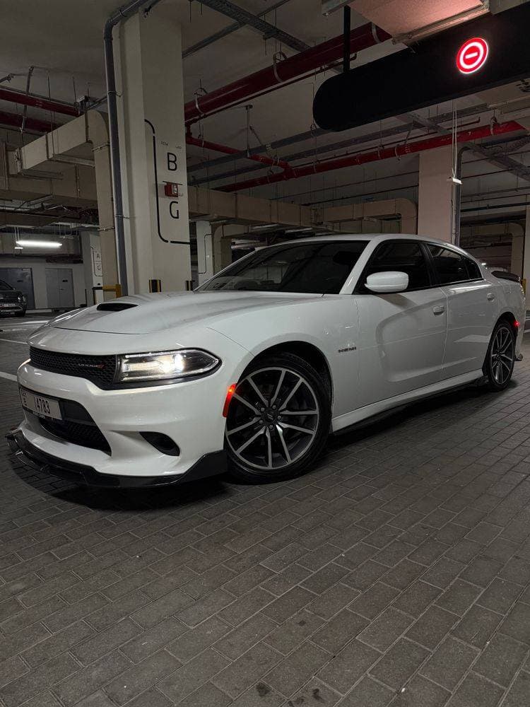 2020 Dodge Charger thumbnail 3