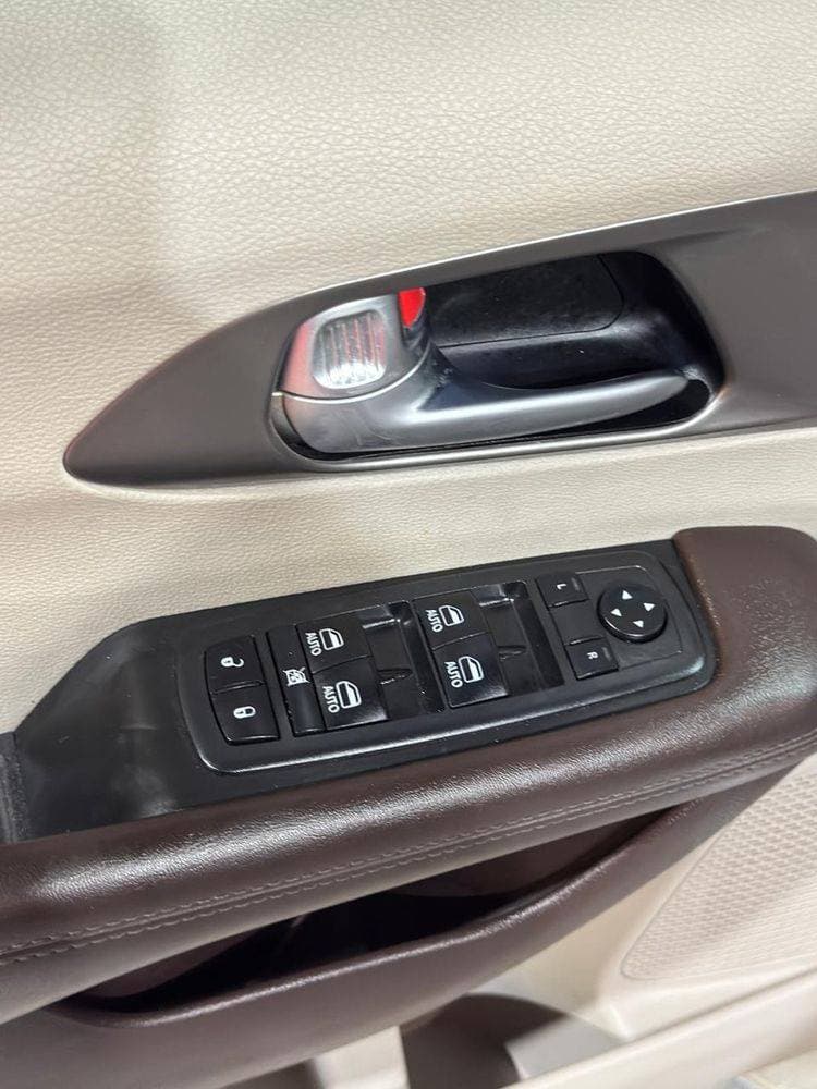 2018 Chrysler Pacifica thumbnail 7