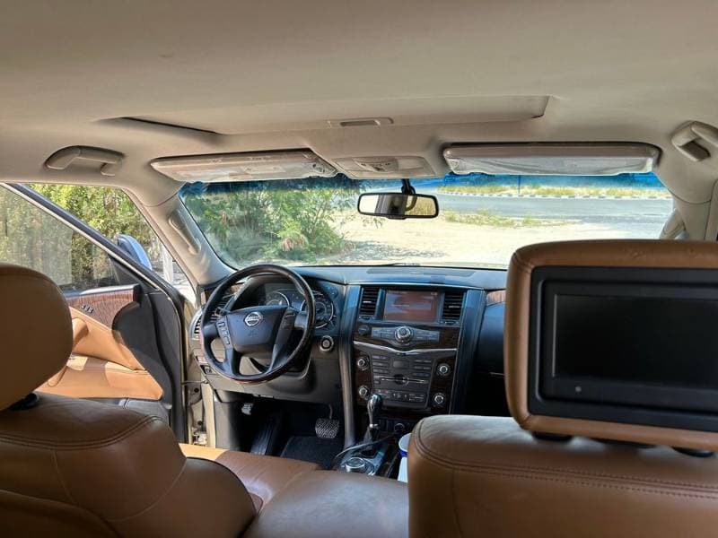 2016 Nissan Patrol thumbnail 4