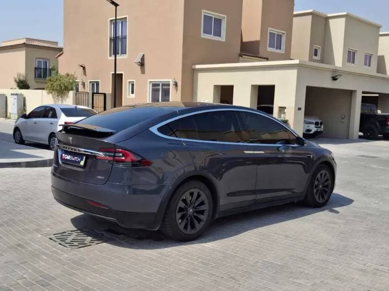 2018 Tesla Model X thumbnail 5