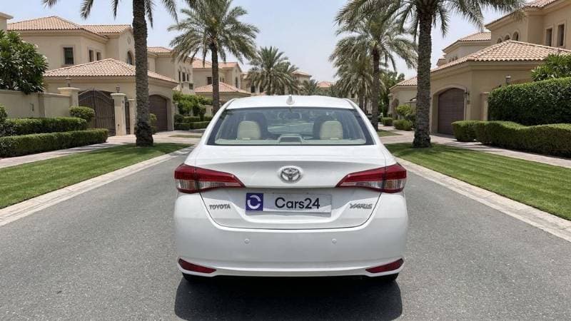 2022 Toyota Yaris thumbnail 3