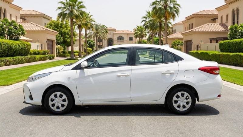 2022 Toyota Yaris thumbnail 4