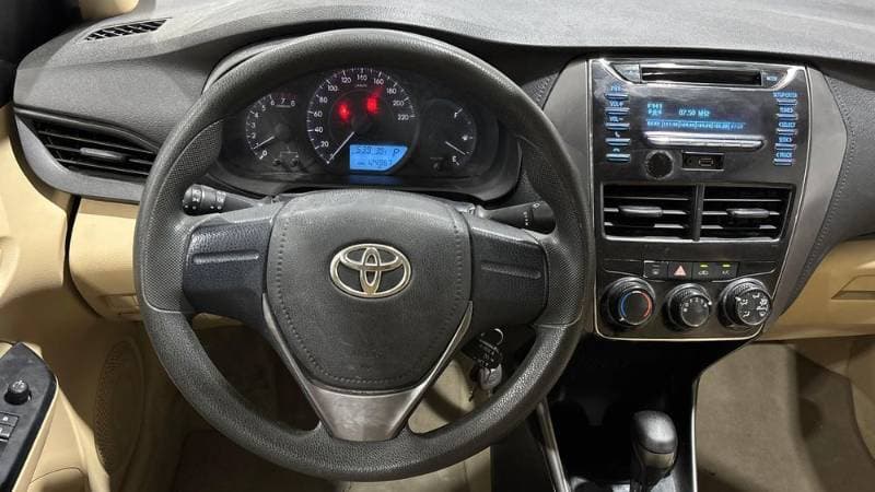 2022 Toyota Yaris thumbnail 7