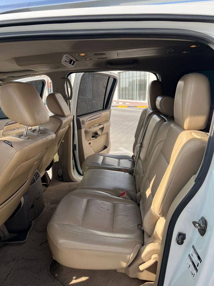 2013 Nissan Armada thumbnail 6