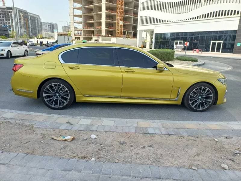 2020 BMW 7 Series thumbnail 4